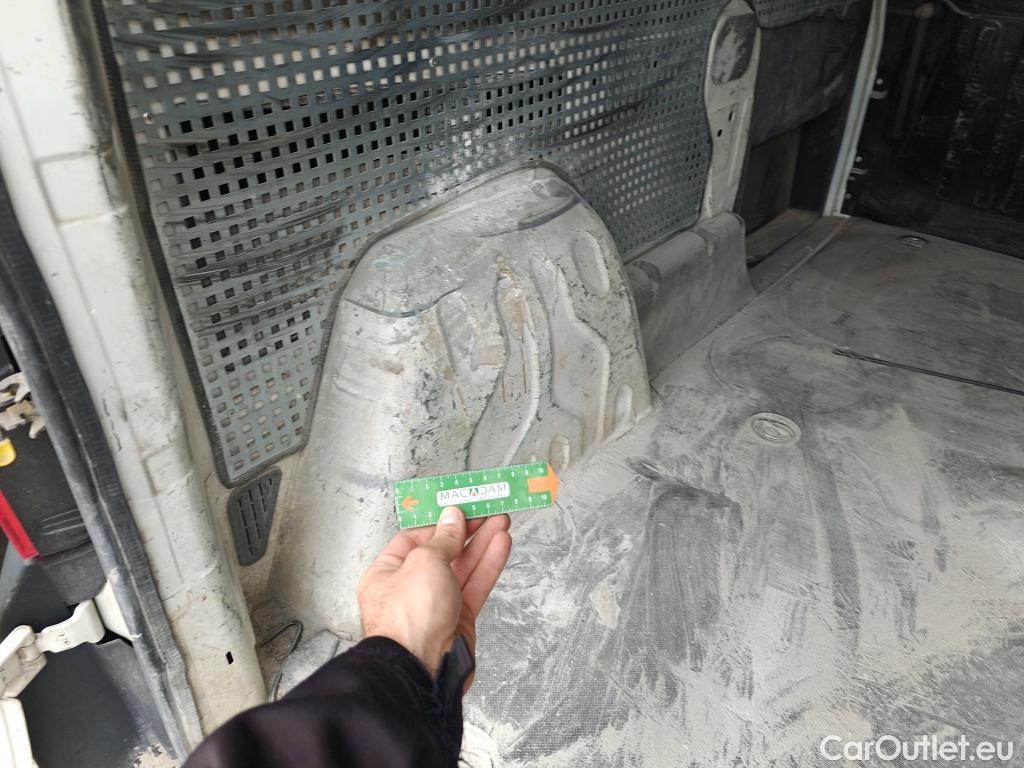  Fiat  Doblo FIAT DOBLÒ CARGO VU 4p 3G furgón derivad Base Maxi 1.3 Mjet 90 E5+ #50