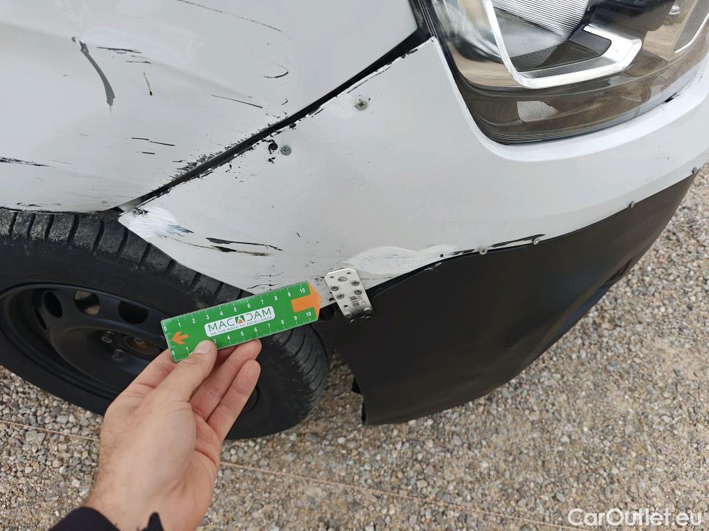  Land Rover  Discovery FIAT Doblò / 2022 / 5P / combi Combi (N1) BlueHDi 1.5 L 100CV (AC) #6