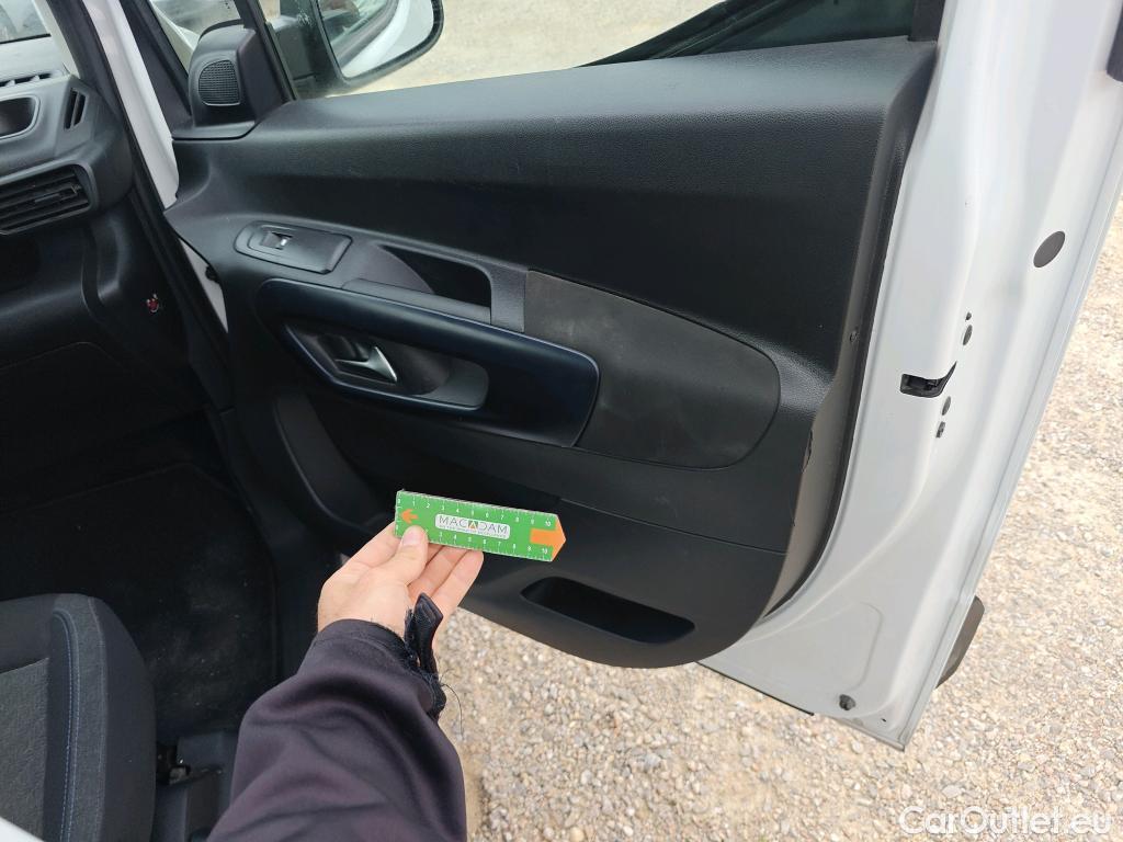  Land Rover  Discovery FIAT Doblò / 2022 / 5P / combi Combi (N1) BlueHDi 1.5 L 100CV (AC) #82