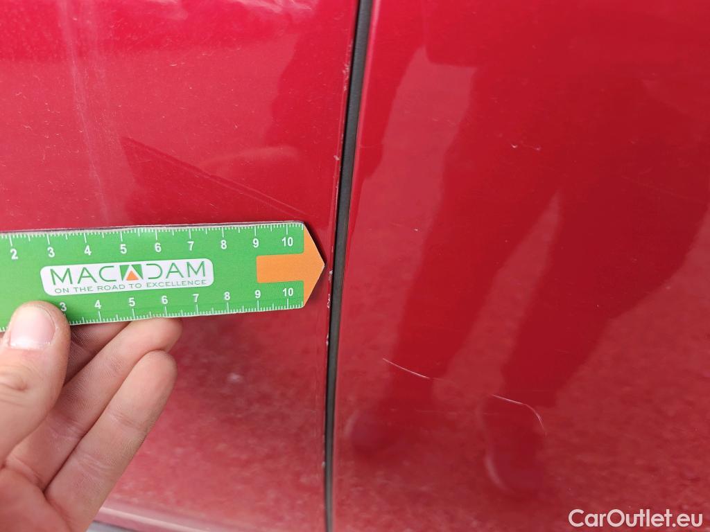  Peugeot  5008 PEUGEOT  / 2020 / 5P / todoterreno 1.5 BlueHDi 96kW S&S GT EAT8 #42