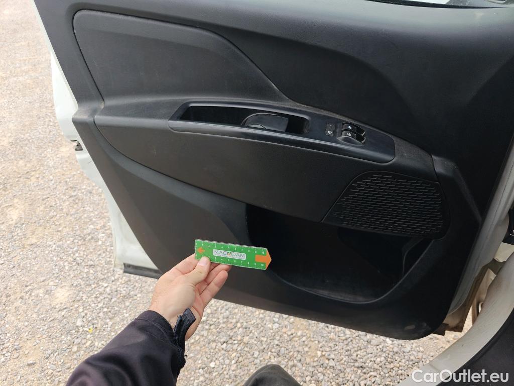  Fiat  Doblo FIAT DOBLÒ CARGO VU 4p 3G furgón derivad Base Maxi 1.3 Mjet 90 E5+ #66