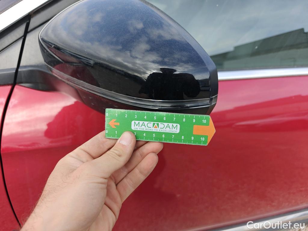  Peugeot  5008 PEUGEOT  / 2020 / 5P / todoterreno 1.5 BlueHDi 96kW S&S GT EAT8 #51