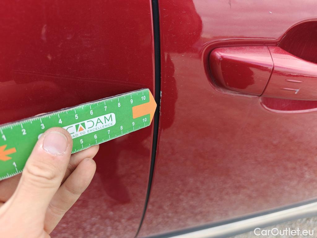  Peugeot  5008 PEUGEOT  / 2020 / 5P / todoterreno 1.5 BlueHDi 96kW S&S GT EAT8 #17