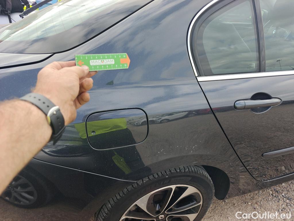  Renault  Laguna RENAULT  5p 3G berlina con portón Bose Edition 2.0 Energy dCi 130 eco2 #19