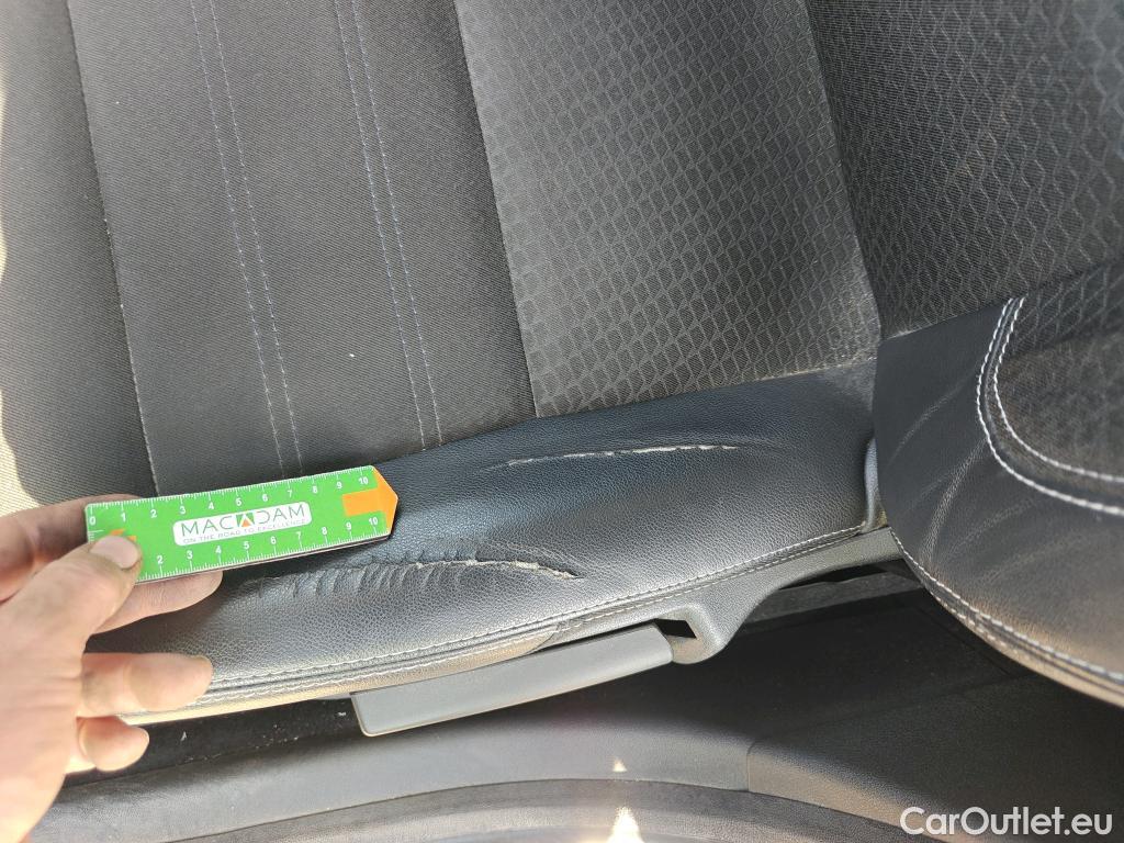  Renault  Megane RENAULT MÉGANE 5p 3G familiar Sp. Tou. Bose Energy dCi 130 S&S Euro 6 #19