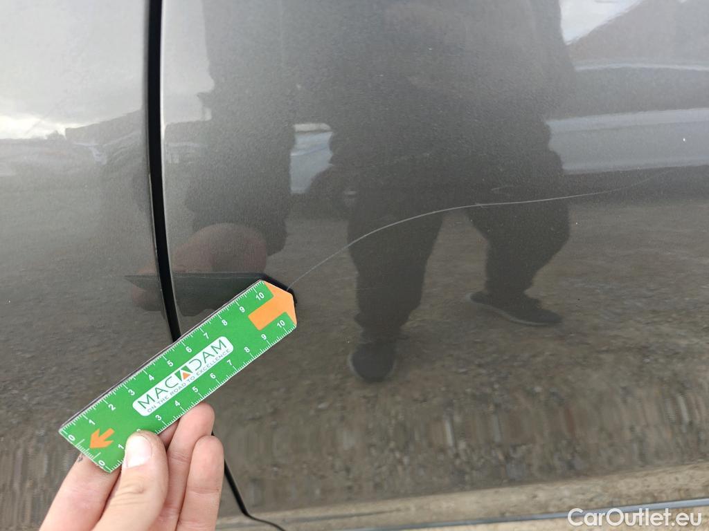  Mercedes  A-Klasse MERCEDES-BENZ Clase A / 2018 / 4P / sedán Sedán A 250 e #13