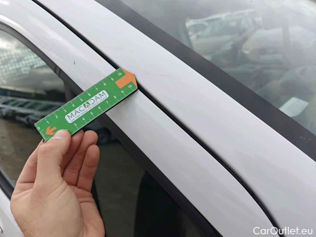  Land Rover  Discovery FIAT Doblò / 2022 / 5P / combi Combi (N1) BlueHDi 1.5 L 100CV (AC) #115