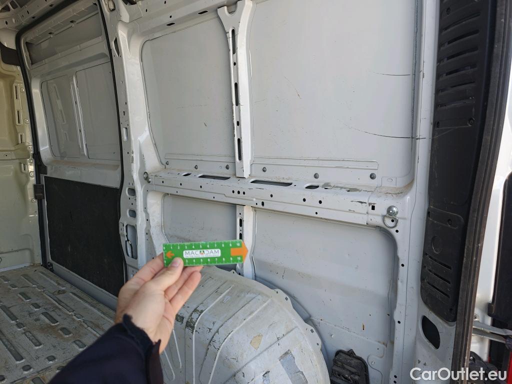  Opel  Movano OPEL  / 2021 / 4P / furgón Furgón Base L2H2 3.5T 2.2 BlueHDi 103kW #58