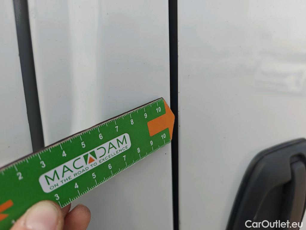  Opel  Movano OPEL  / 2021 / 4P / Furgón Base L2H2 3.5T 2.2 BHDi 88kW #39