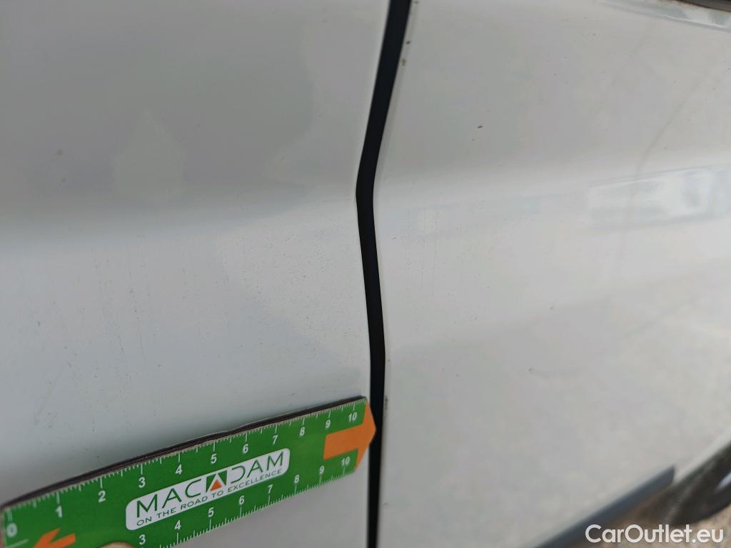  Opel  Movano OPEL  / 2021 / 4P / Furgón Base L2H2 3.5T 2.2 BHDi 88kW #38