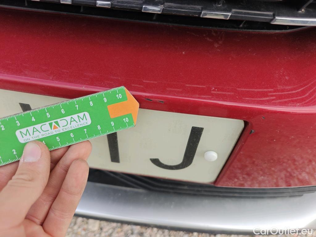  Peugeot  5008 PEUGEOT  / 2020 / 5P / todoterreno 1.5 BlueHDi 96kW S&S GT EAT8 #36