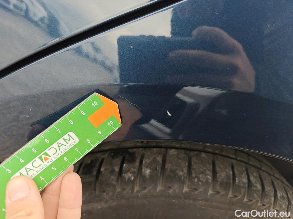  Mercedes  B-Klasse MERCEDES-BENZ Clase B / 2019 / 5P / monovolumen compacto B 180 d #63