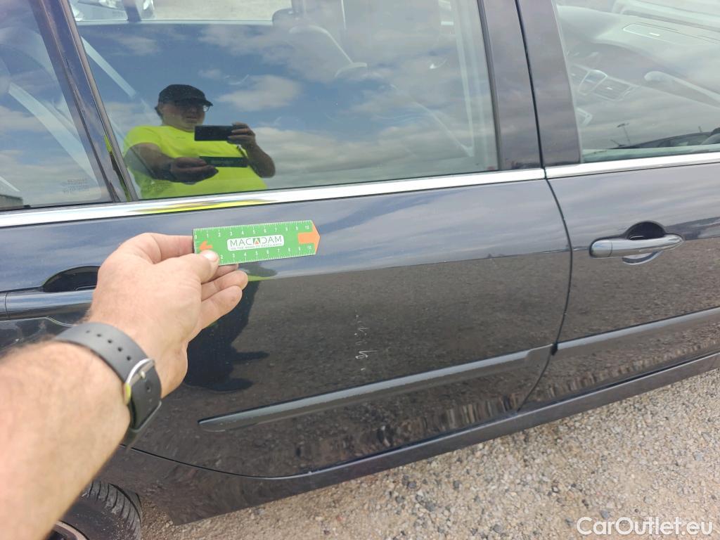  Renault  Laguna RENAULT  5p 3G berlina con portón Bose Edition 2.0 Energy dCi 130 eco2 #9