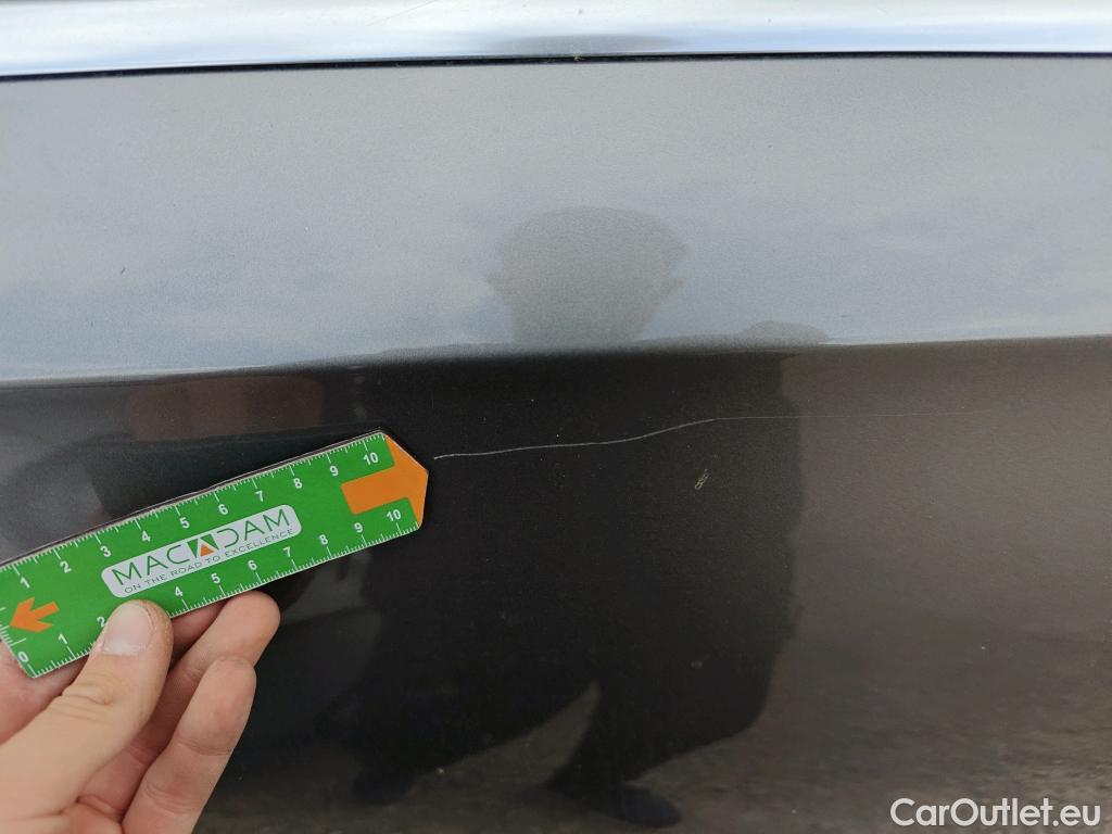  Mercedes  A-Klasse MERCEDES-BENZ Clase A / 2018 / 4P / sedán Sedán A 250 e #15