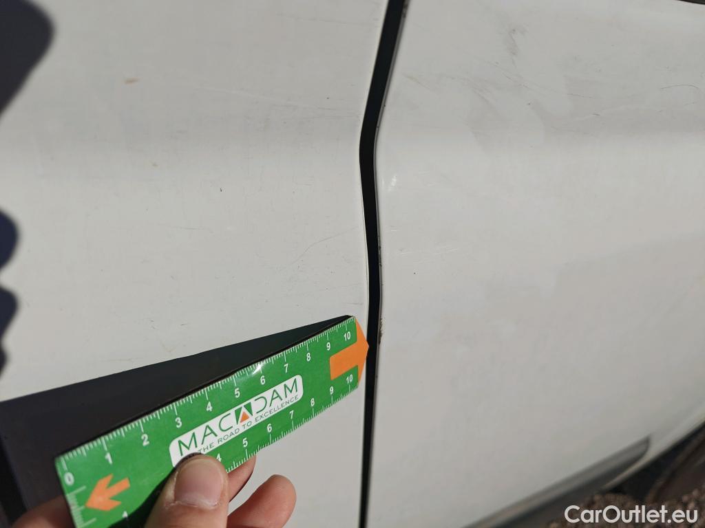  Opel  Movano OPEL  / 2021 / 4P / furgón Furgón Base L2H2 3.5T 2.2 BlueHDi 103kW #32