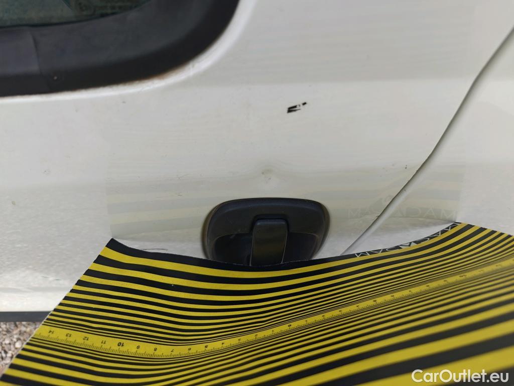  Fiat  Doblo FIAT DOBLÒ CARGO VU 4p 3G furgón derivad Base Maxi 1.3 Mjet 90 E5+ #39