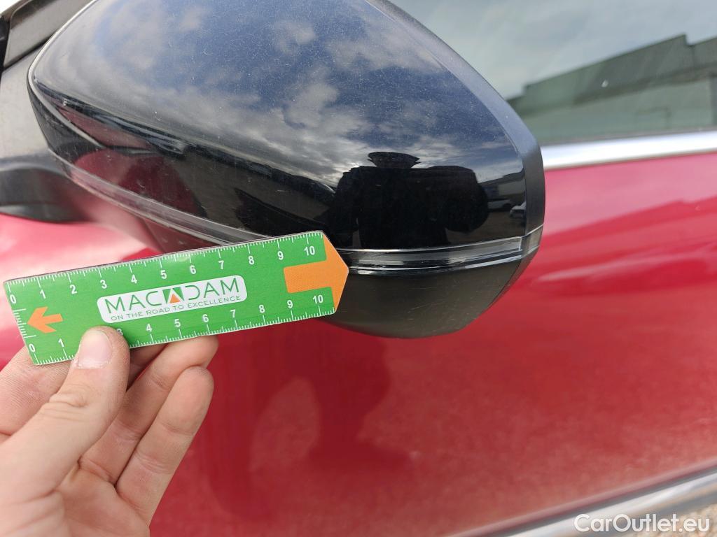  Peugeot  5008 PEUGEOT  / 2020 / 5P / todoterreno 1.5 BlueHDi 96kW S&S GT EAT8 #52