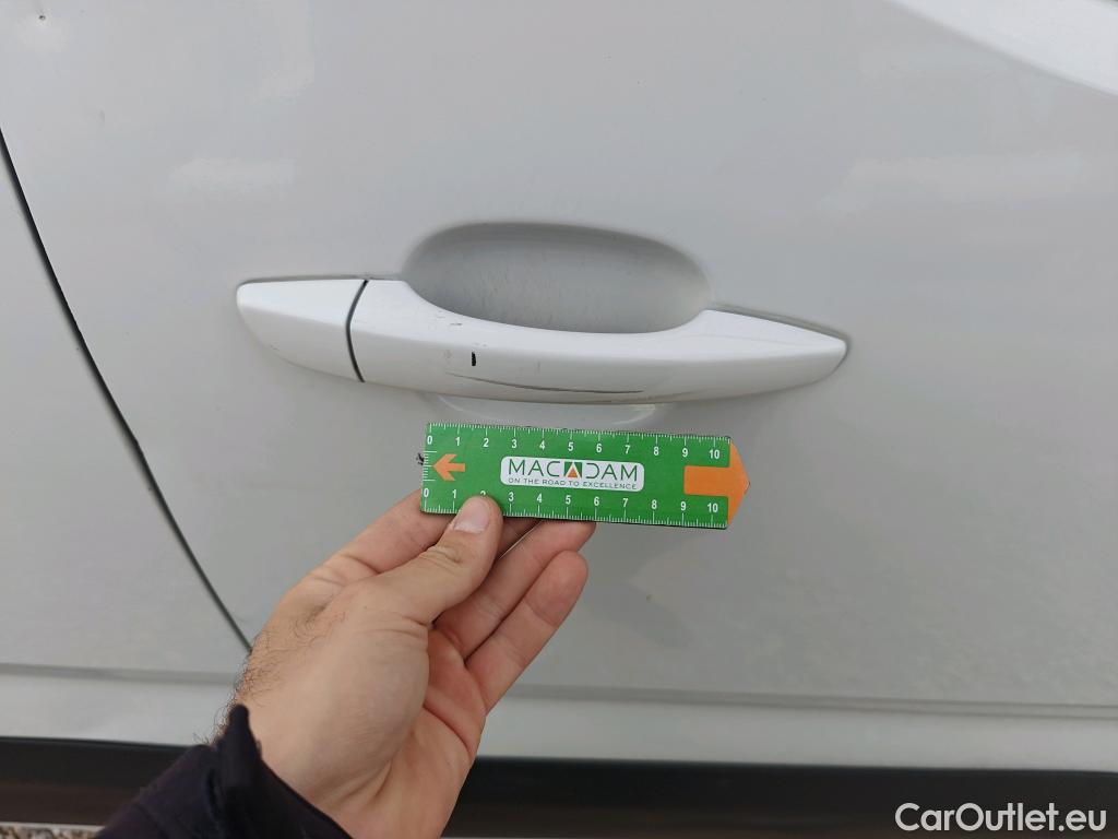  Land Rover  Discovery FIAT Doblò / 2022 / 5P / combi Combi (N1) BlueHDi 1.5 L 100CV (AC) #104