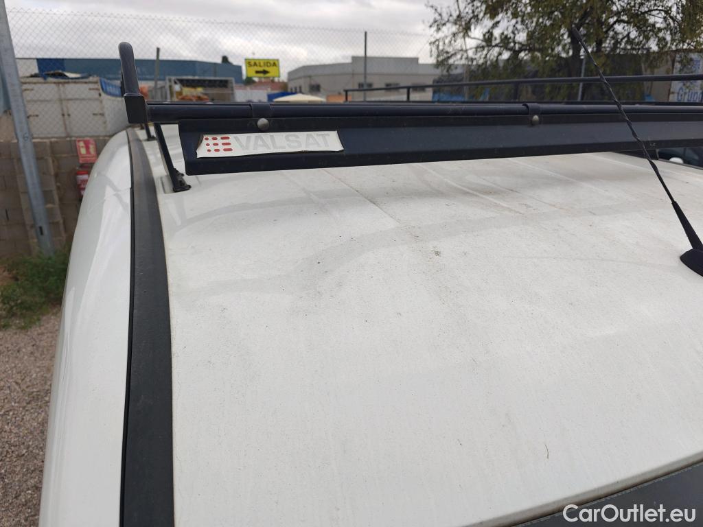  Fiat  Doblo FIAT DOBLÒ CARGO VU 4p 3G furgón derivad Base Maxi 1.3 Mjet 90 E5+ #18