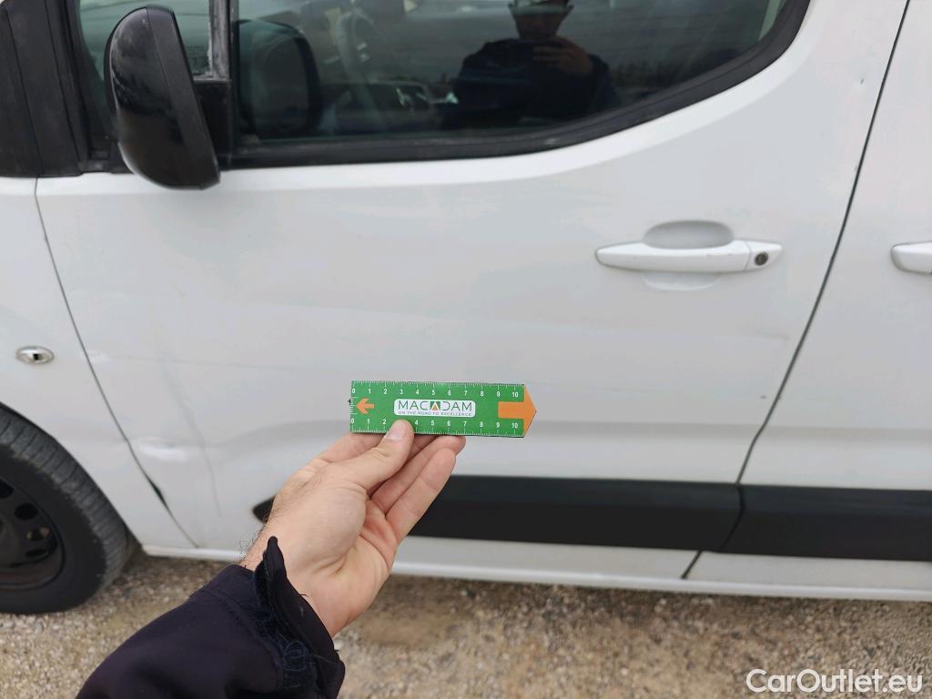  Land Rover  Discovery FIAT Doblò / 2022 / 5P / combi Combi (N1) BlueHDi 1.5 L 100CV (AC) #31