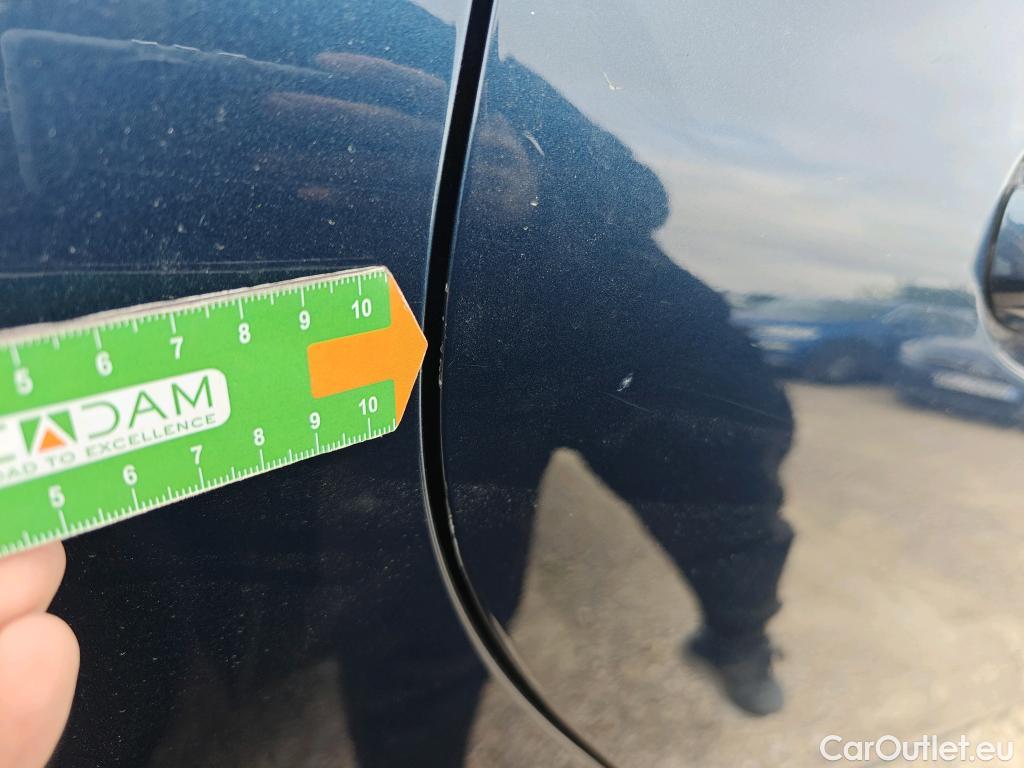  Mercedes  B-Klasse MERCEDES-BENZ Clase B / 2019 / 5P / monovolumen compacto B 180 d #57