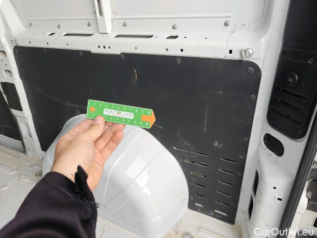  Opel  Movano OPEL  / 2021 / 4P / Furgón Base L2H2 3.5T 2.2 BHDi 88kW #22