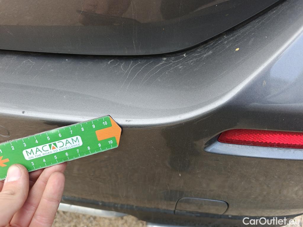  Mercedes  A-Klasse MERCEDES-BENZ Clase A / 2018 / 4P / sedán Sedán A 250 e #28