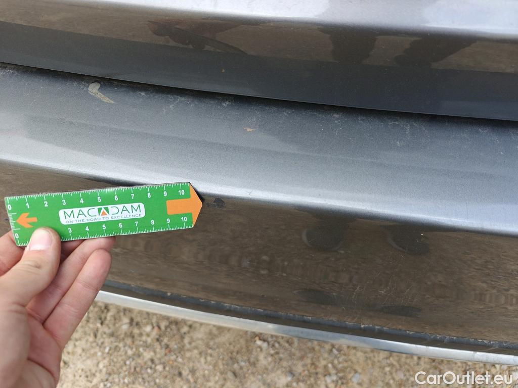  Mercedes  A-Klasse MERCEDES-BENZ Clase A / 2018 / 4P / sedán Sedán A 250 e #27