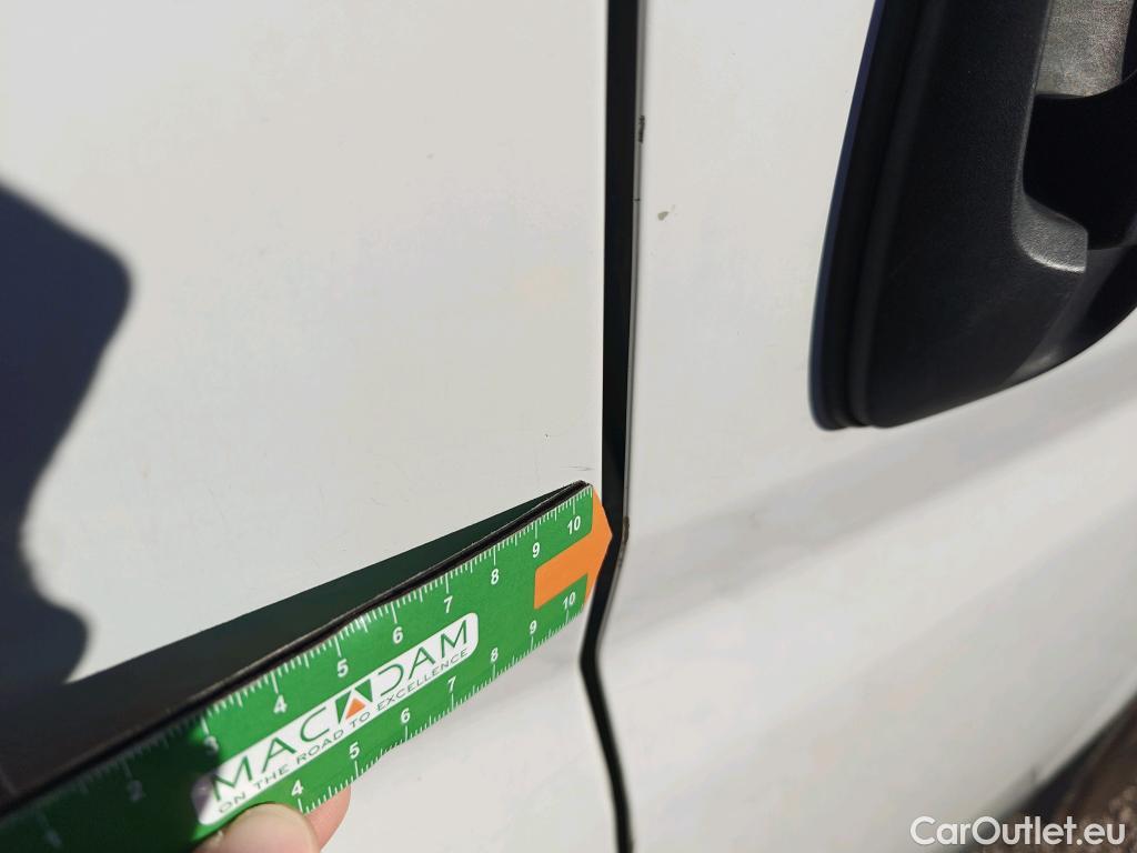  Opel  Movano OPEL  / 2021 / 4P / furgón Furgón Base L2H2 3.5T 2.2 BlueHDi 103kW #30