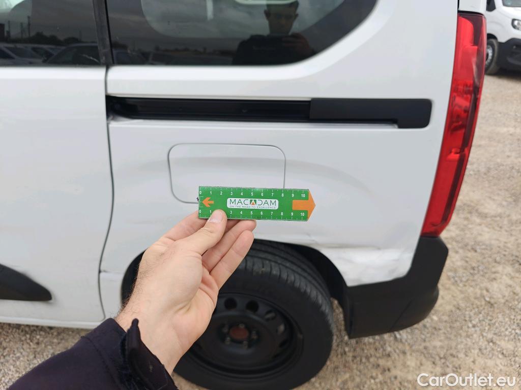  Land Rover  Discovery FIAT Doblò / 2022 / 5P / combi Combi (N1) BlueHDi 1.5 L 100CV (AC) #27