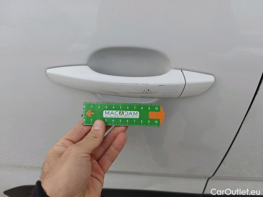  Land Rover  Discovery FIAT Doblò / 2022 / 5P / combi Combi (N1) BlueHDi 1.5 L 100CV (AC) #107