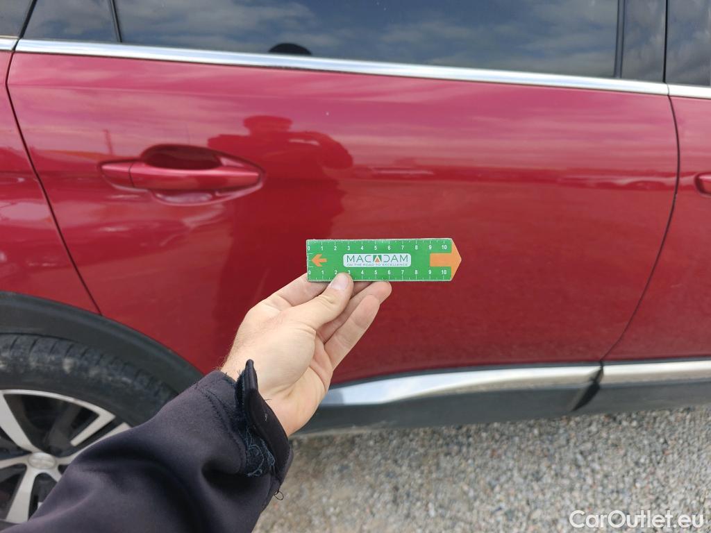  Peugeot  5008 PEUGEOT  / 2020 / 5P / todoterreno 1.5 BlueHDi 96kW S&S GT EAT8 #47