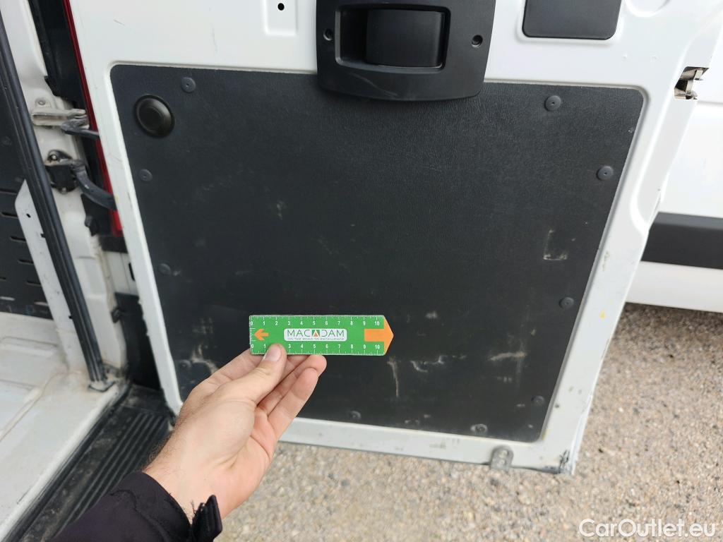  Opel  Movano OPEL  / 2021 / 4P / Furgón Base L2H2 3.5T 2.2 BHDi 88kW #24