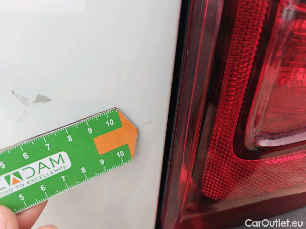  Land Rover  Discovery FIAT Doblò / 2022 / 5P / combi Combi (N1) BlueHDi 1.5 L 100CV (AC) #122