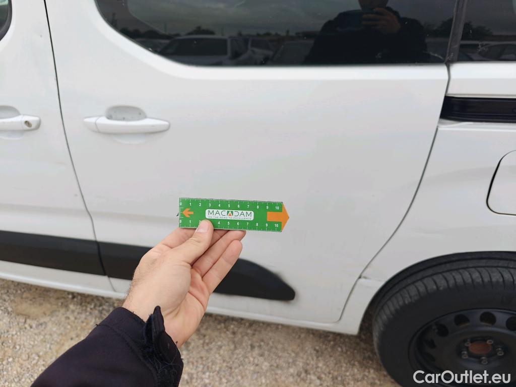  Land Rover  Discovery FIAT Doblò / 2022 / 5P / combi Combi (N1) BlueHDi 1.5 L 100CV (AC) #45