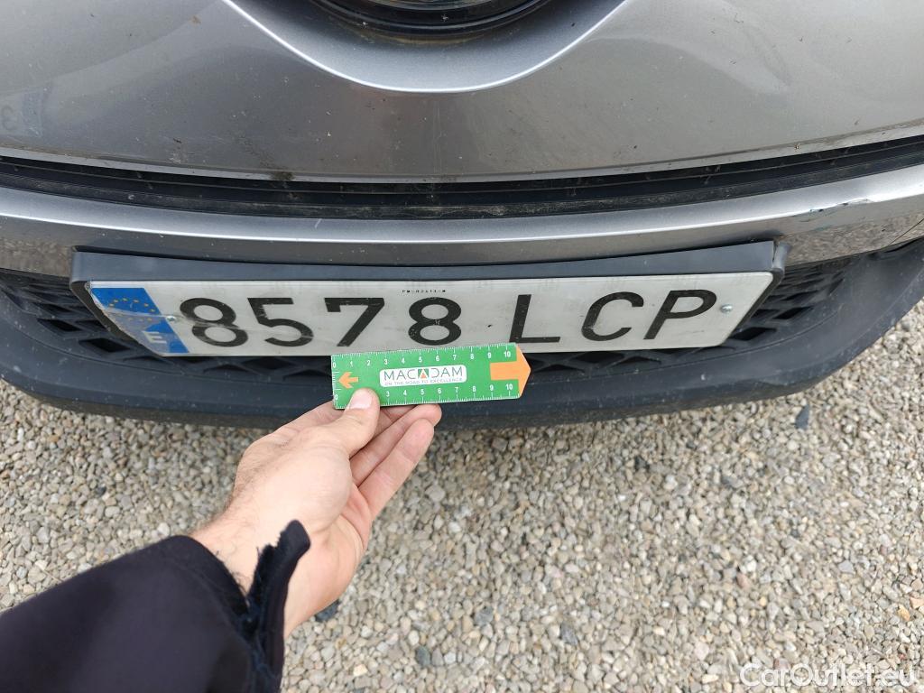  Toyota  C-HR TOYOTA  / 2016 / 5P / todoterreno 1.8 125H Advance (CX) #46