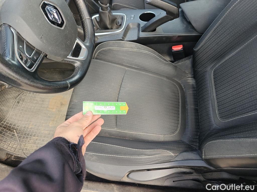  Renault  Megane RENAULT Mégane / 2015 / 5P / berlina con portón Business Blue dCi 81 kW (115CV) #26