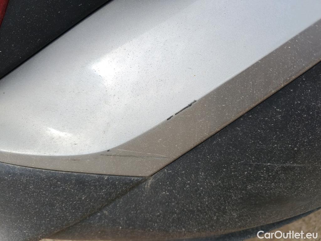  Toyota  C-HR TOYOTA  / 2016 / 5P / todoterreno 1.8 125H Advance (CX) #44