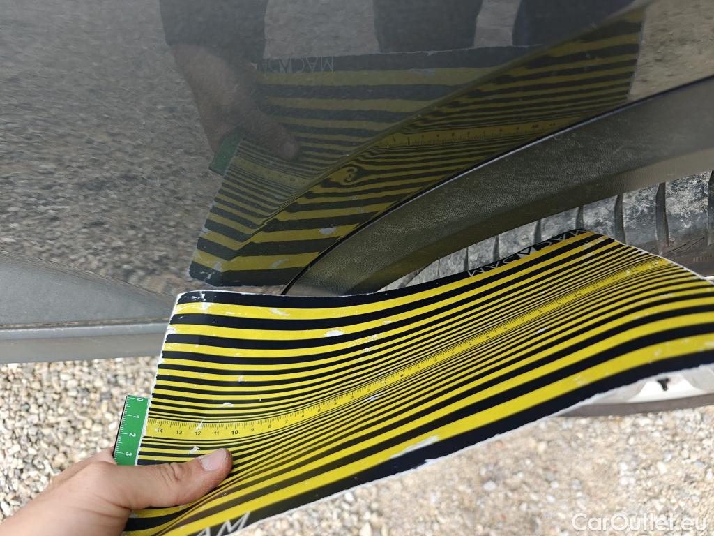  Volkswagen  T-ROC VOLKSWAGEN  / 2017 / 5P / todoterreno Advance 2.0 TDI 85kW (115CV) #56