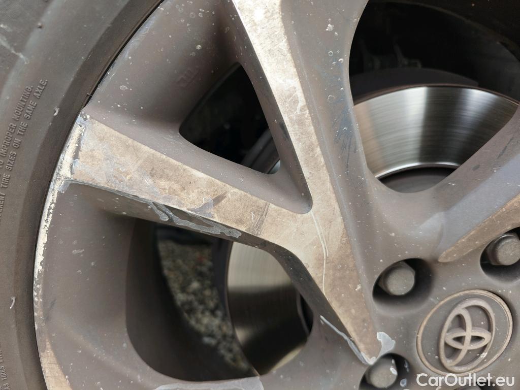  Toyota  C-HR TOYOTA  / 2016 / 5P / todoterreno 1.8 125H Advance (CX) #15