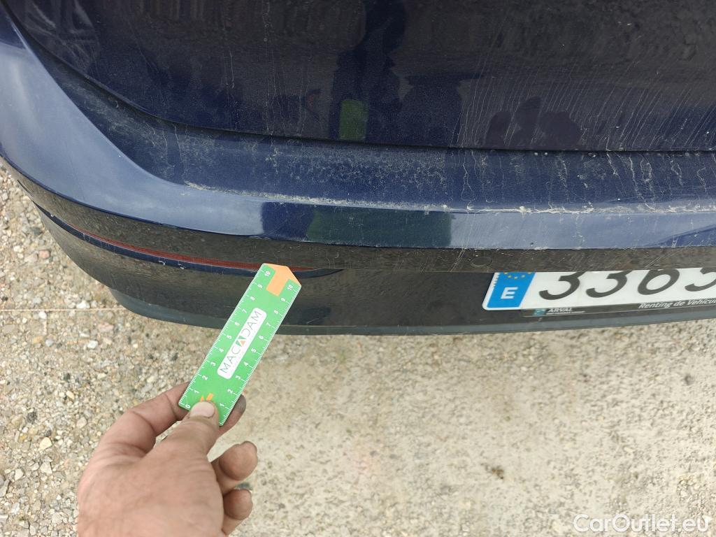  Volkswagen  Golf  VOLKSWAGEN / 2020 / 5P / berlina con portón Life 2.0 TDI 85kW (115CV) #15