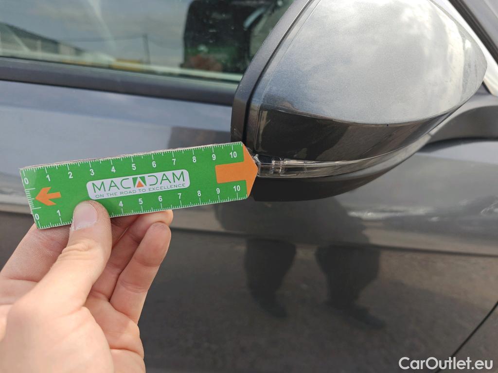  Volkswagen  T-ROC VOLKSWAGEN  / 2017 / 5P / todoterreno Advance 2.0 TDI 85kW (115CV) #54