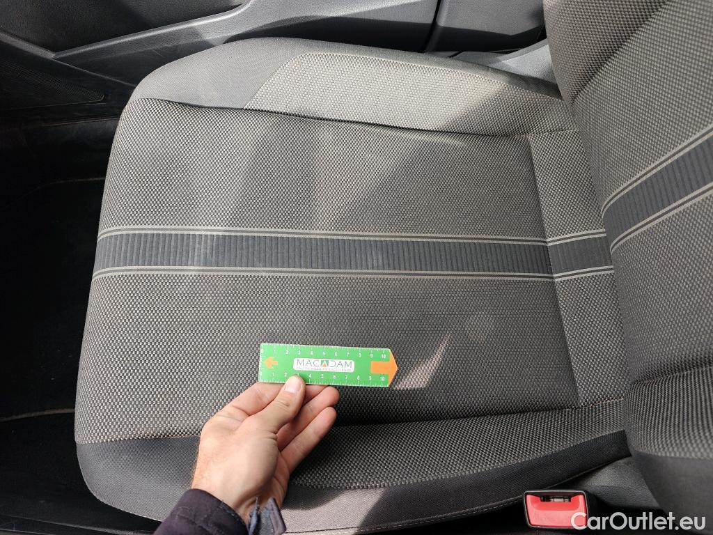  Volkswagen  T-ROC VOLKSWAGEN  / 2017 / 5P / todoterreno Advance 2.0 TDI 85kW (115CV) #16