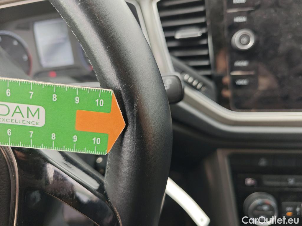  Volkswagen  T-ROC VOLKSWAGEN  / 2017 / 5P / todoterreno Advance 2.0 TDI 85kW (115CV) #24