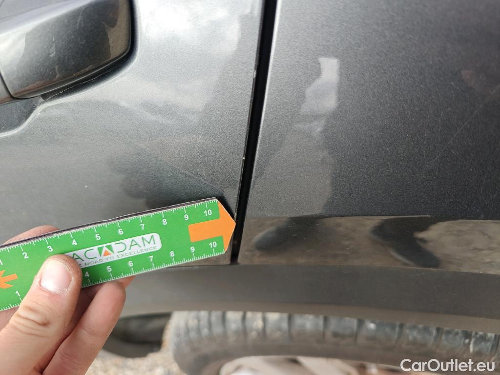  Volkswagen  T-ROC VOLKSWAGEN  / 2017 / 5P / todoterreno Advance 2.0 TDI 85kW (115CV) #57