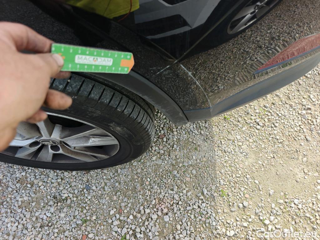  Skoda  Kodiaq SKODA  / 2021 / 5P / todoterreno 1.5 TSI 110KW (150cv) 4x2 Ambition #6