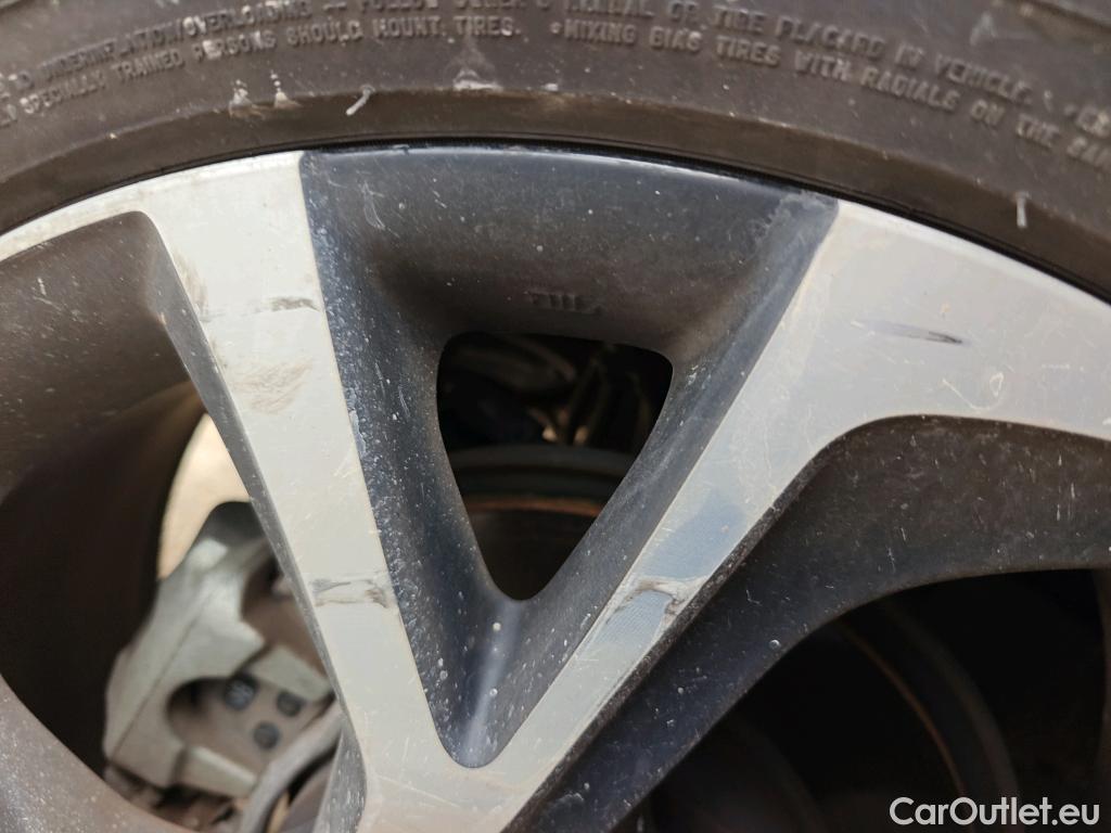  Toyota  C-HR TOYOTA  / 2016 / 5P / todoterreno 1.8 125H Advance (CX) #10