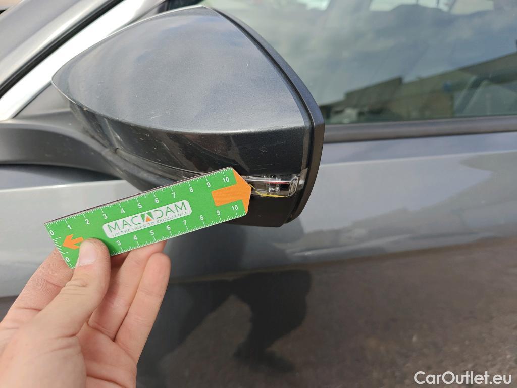  Volkswagen  T-ROC VOLKSWAGEN  / 2017 / 5P / todoterreno Advance 2.0 TDI 85kW (115CV) #62