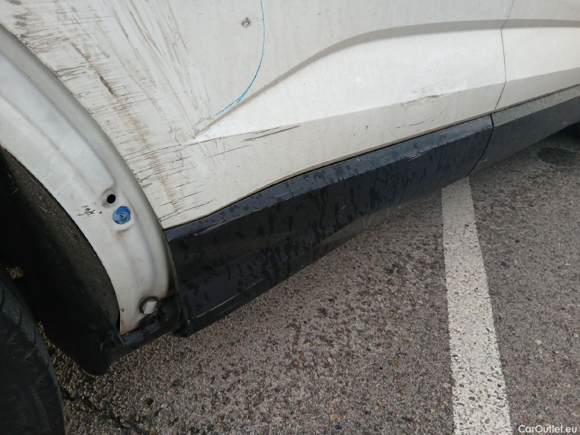  Audi  Q3 AUDI  Sportback / 2019 / 5P / todoterreno Advanced 35 TDI 110kW (150CV) S tronic #44