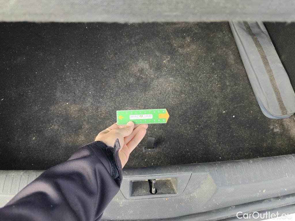  Renault  Megane RENAULT Mégane / 2015 / 5P / berlina con portón Business Blue dCi 81 kW (115CV) #24